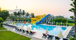 Senza Sunset Beach Hotel