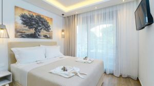 Maria Elena Suites