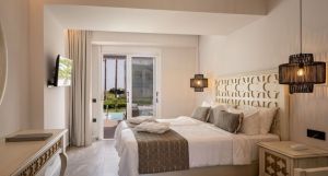 Delfina Tropic