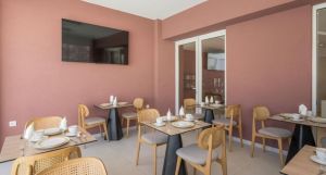 Tarra Hotel