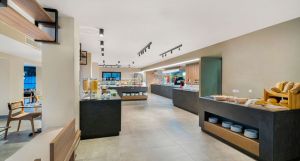 Harmony E Rock Hotel & Resort