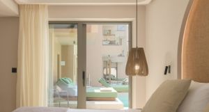 Paralos Venus Suites