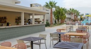 Zeus Ydoria Resort