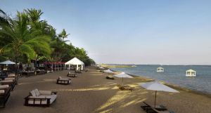 Puri Santrian Beach Resort and Spa
