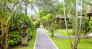Legian Beach Hotel