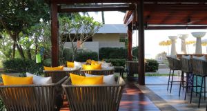 Apsara Beachfront Resort & Villa