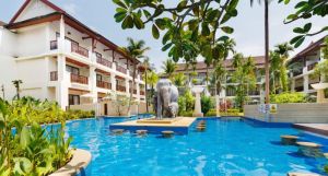 Apsara Beachfront Resort & Villa