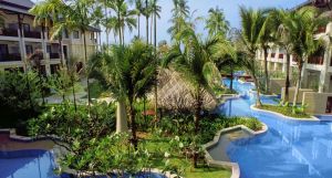 Apsara Beachfront Resort & Villa