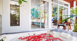 Apsara Beachfront Resort & Villa