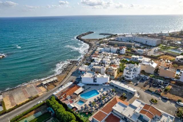Kalia Beach (R)