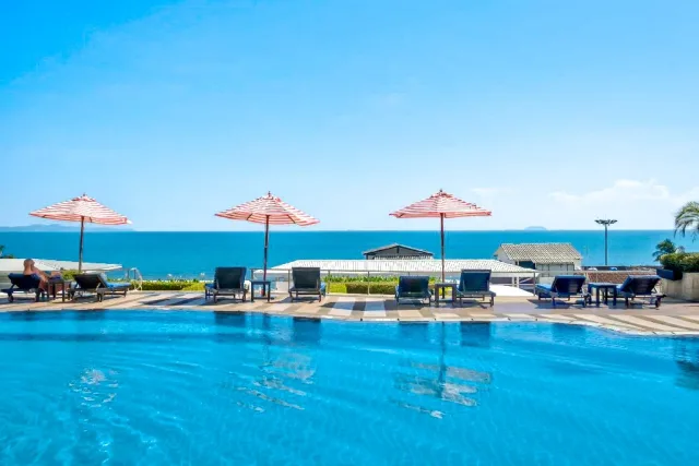 D Varee Jomtien Beach
