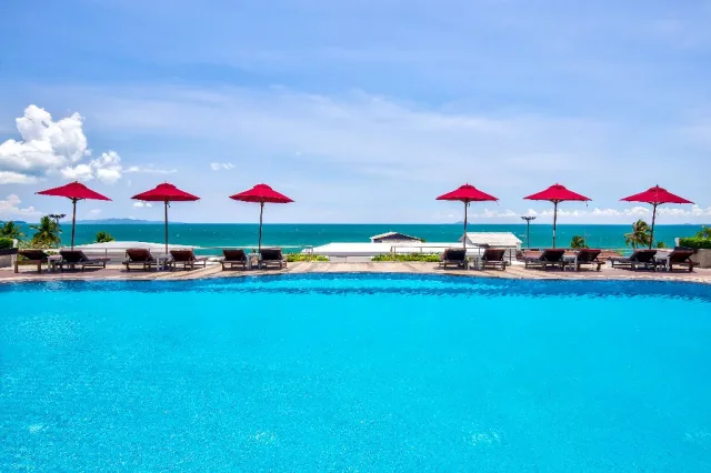 D Varee Jomtien Beach