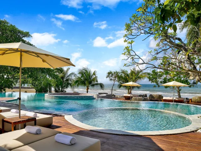 Mercure Rayong Lomtalay Villas and Resort