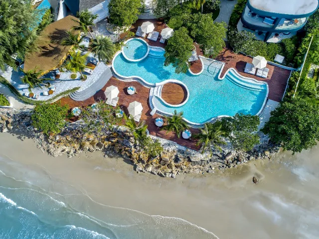 Mercure Rayong Lomtalay Villas and Resort
