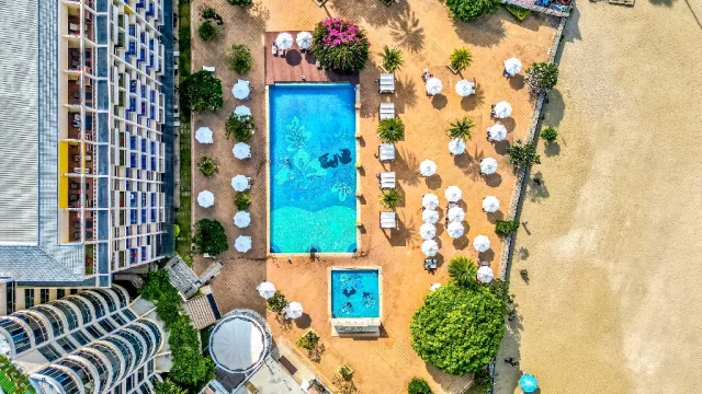Dusit Thani Pattaya