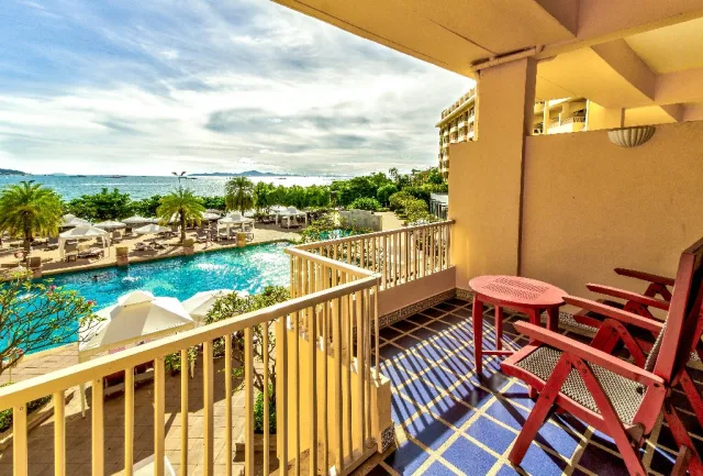 Dusit Thani Pattaya