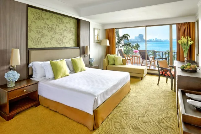 Dusit Thani Pattaya