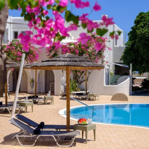 Smaragdi Hotel Santorini