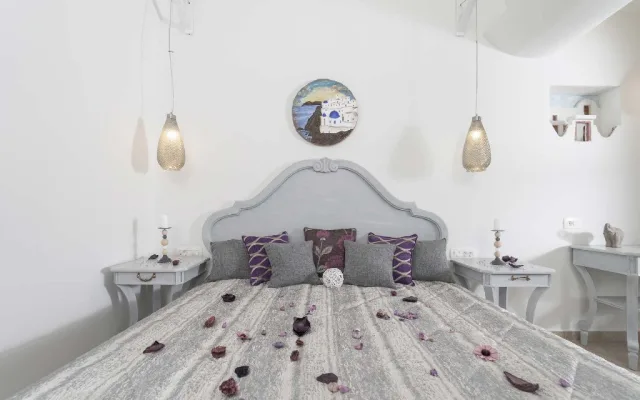 Smaragdi Hotel Santorini
