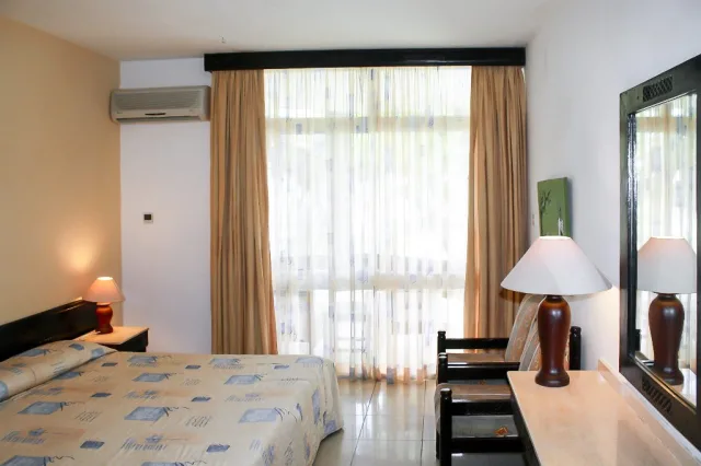 Kenya Bay Beach Hotel