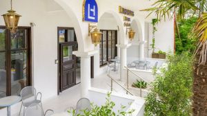 Leandros Hotel