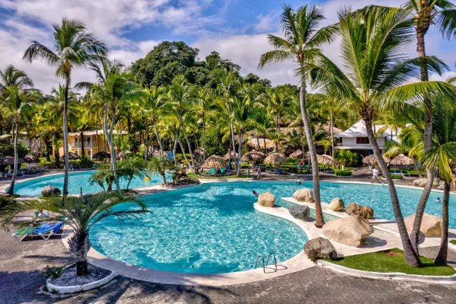Playa Bachata Resort
