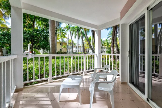 Playa Bachata Resort