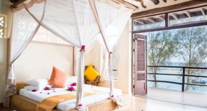 Sunshine Marine Lodge