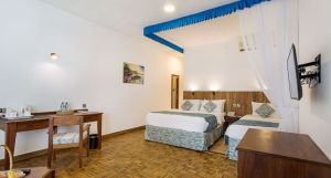 Travellers Beach Hotel & Club
