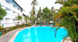 Travellers Beach Hotel & Club