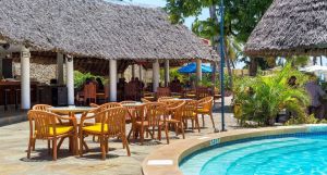 Travellers Beach Hotel & Club