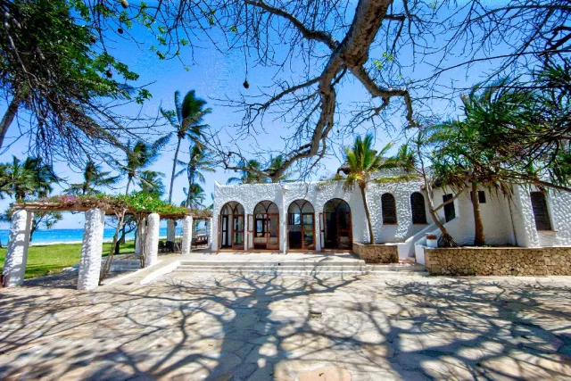 Jacaranda Indian Ocean Beach Resort