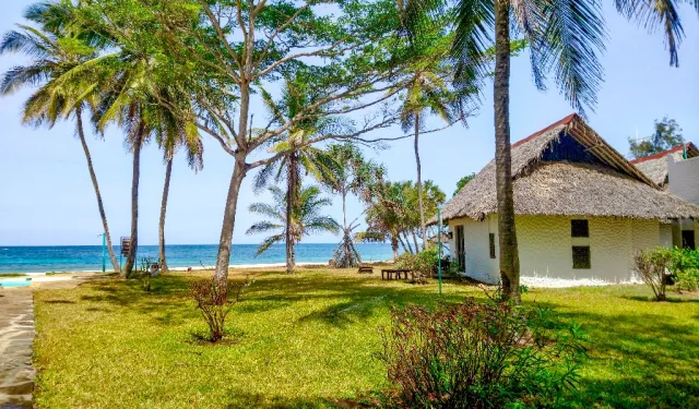 Jacaranda Indian Ocean Beach Resort