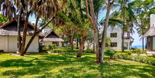 Jacaranda Indian Ocean Beach Resort
