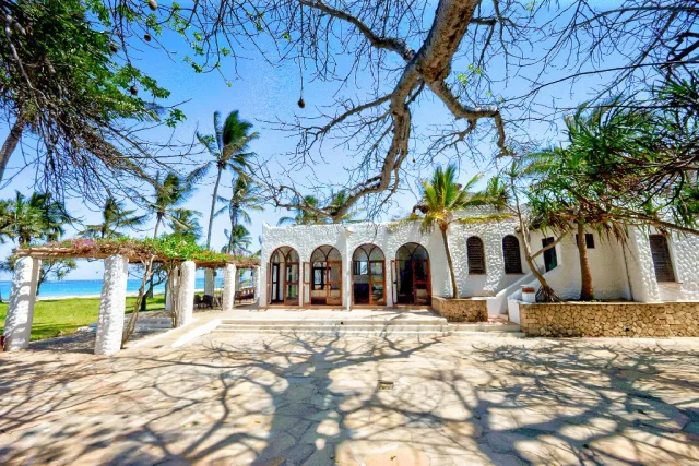 Jacaranda Indian Ocean Beach Resort