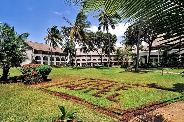 Reef Hotel