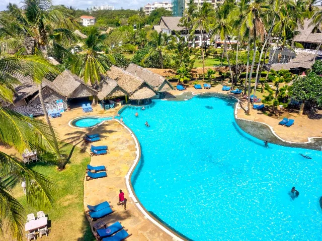 Reef Hotel