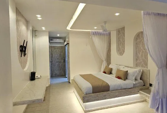 Reef Hotel