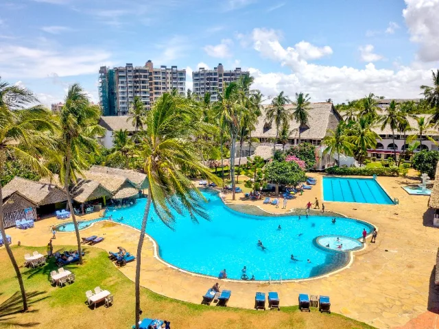 Reef Hotel