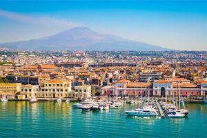 Circuit Sicilia - Etna, Taormina si Insulele Eoliene