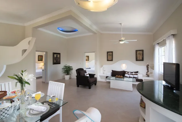 Lifestyle Crown Residence Suites