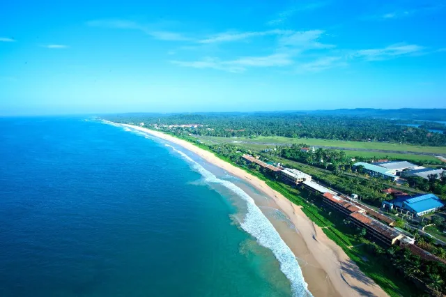 The Long Beach Resort
