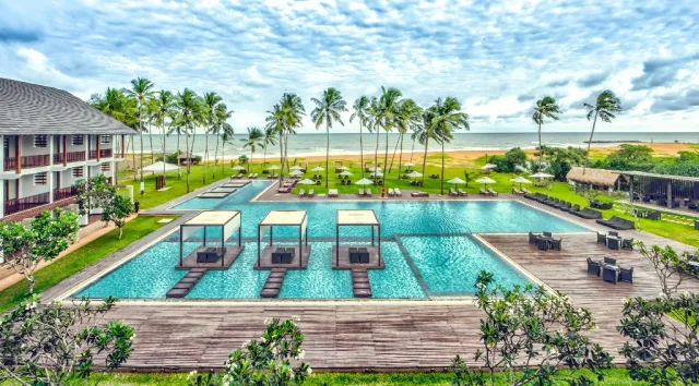 Suriya Luxury Resort - Waikkal