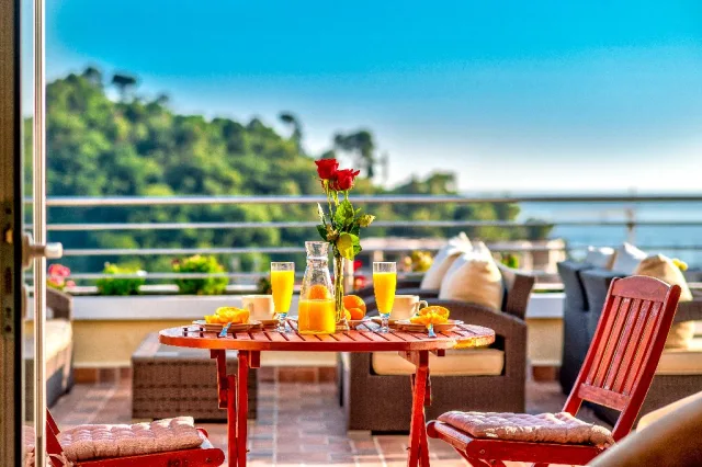WGrand Hotel (R)