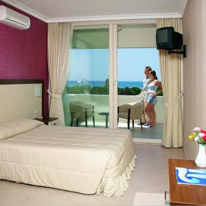 Hotel Batihan Beach Resort and Spa