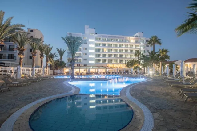 BOHEMIAN GARDENS HOTEL - Protaras