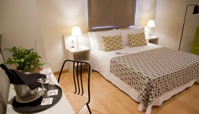 Alegria Plaza Paris (Lloret de Mar)