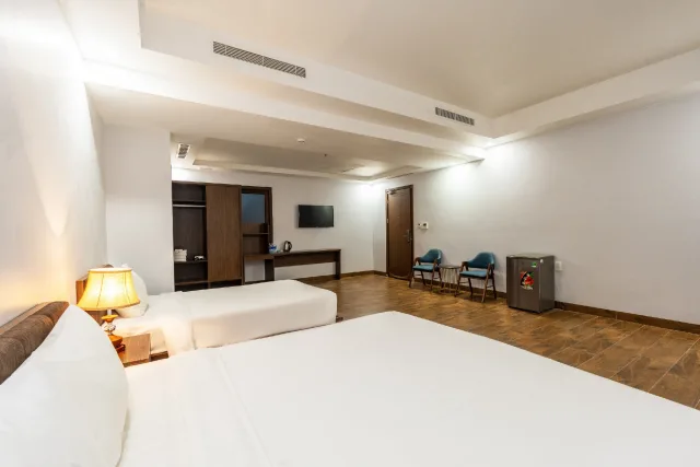 MARIS HOTEL