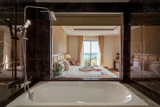 Aquasun Hotel Phu Quoc
