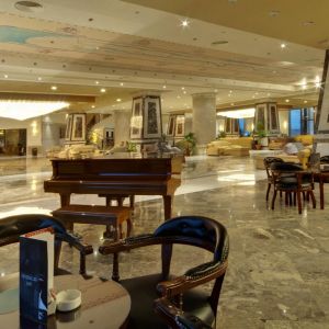 Hotel AMC Royal (ex AMC Azur)